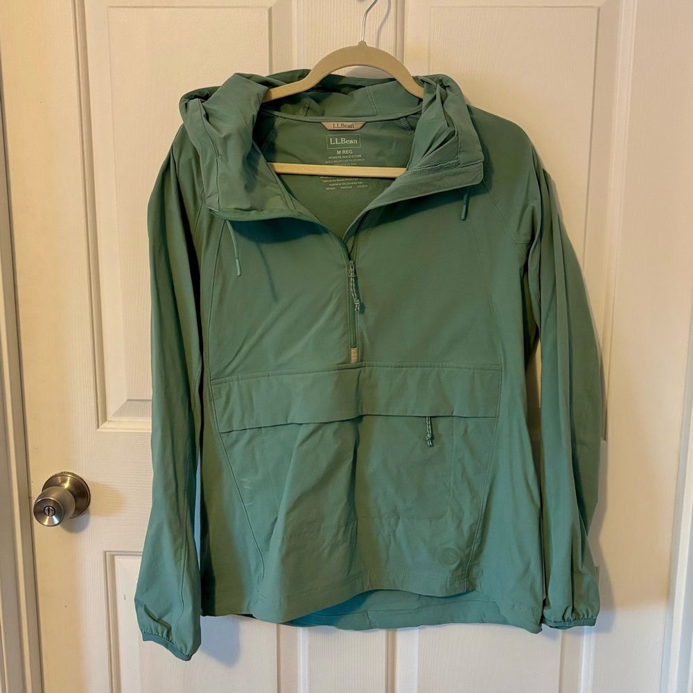 L.L. Bean Women’s Anorak Blue/Green Water Resistant